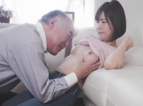 Seorang ibu membiarkan wali kelas anaknya menidurinya dengan satu syarat